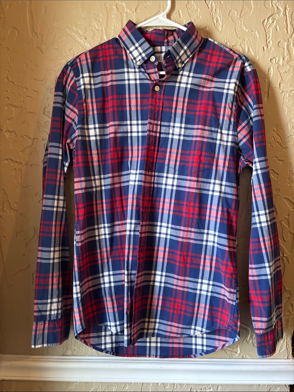 Men’s Slim Fit Stretch GAP Red, Blue & White Plaid Button-Down Shirt